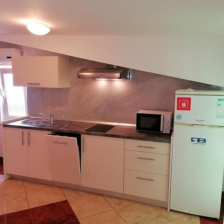 Apartmani Puzek 比比涅 外观 照片