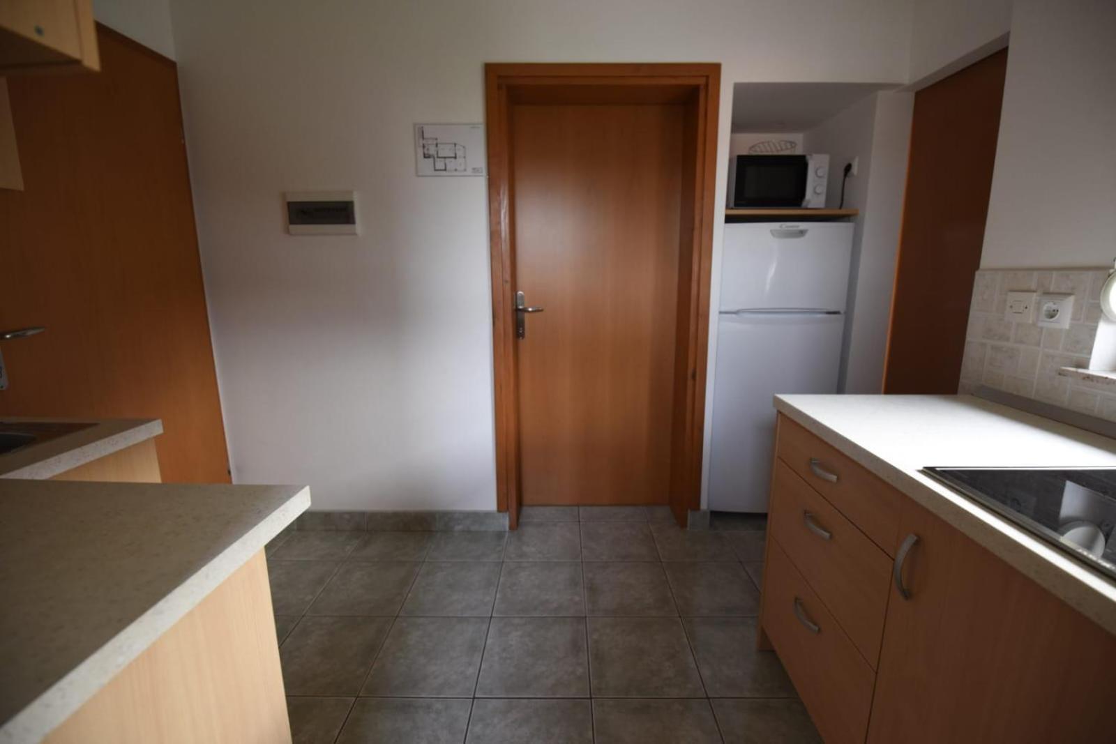 Apartmani Puzek 比比涅 外观 照片