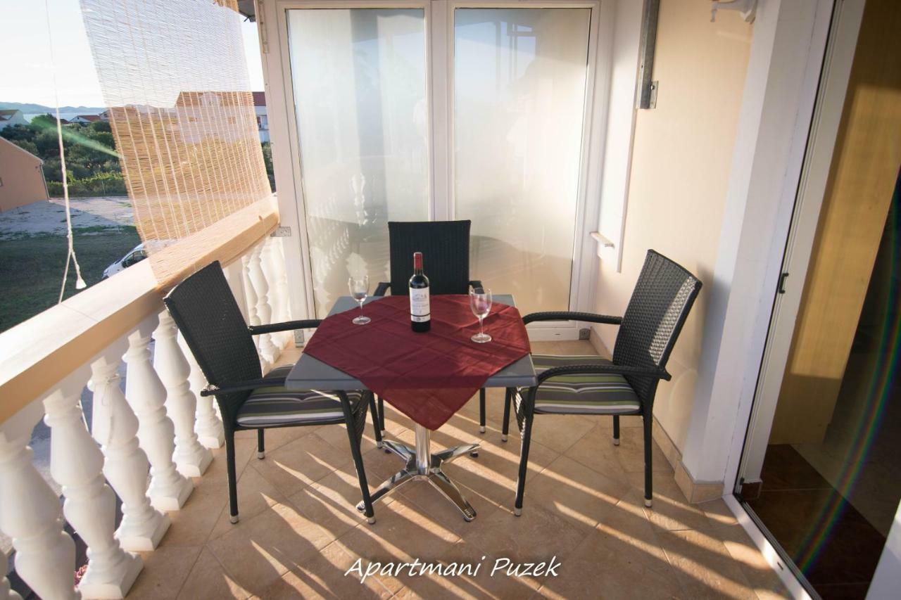 Apartmani Puzek 比比涅 外观 照片