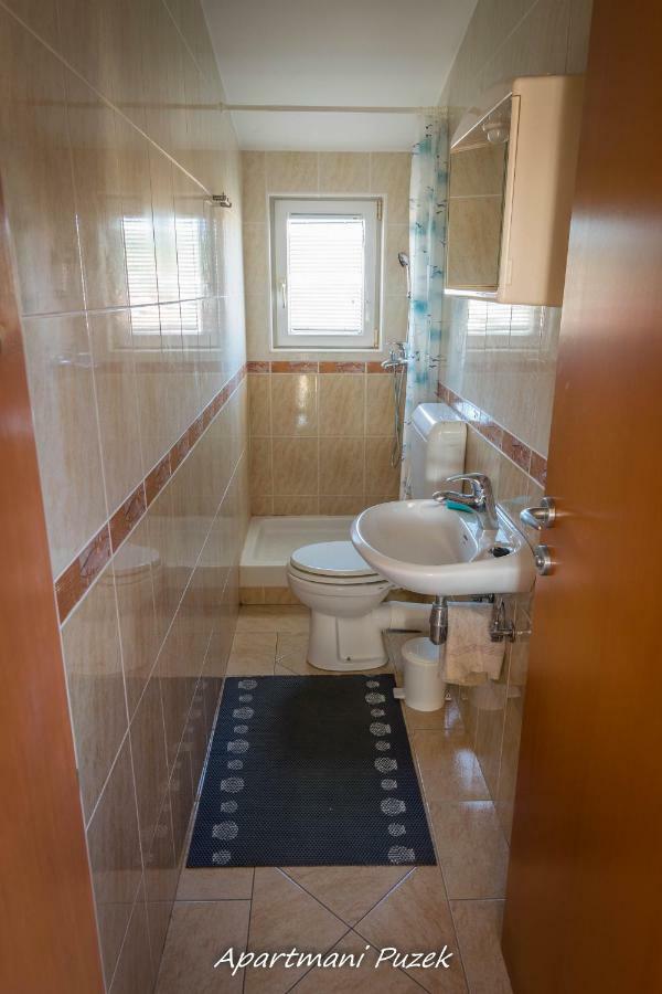 Apartmani Puzek 比比涅 外观 照片